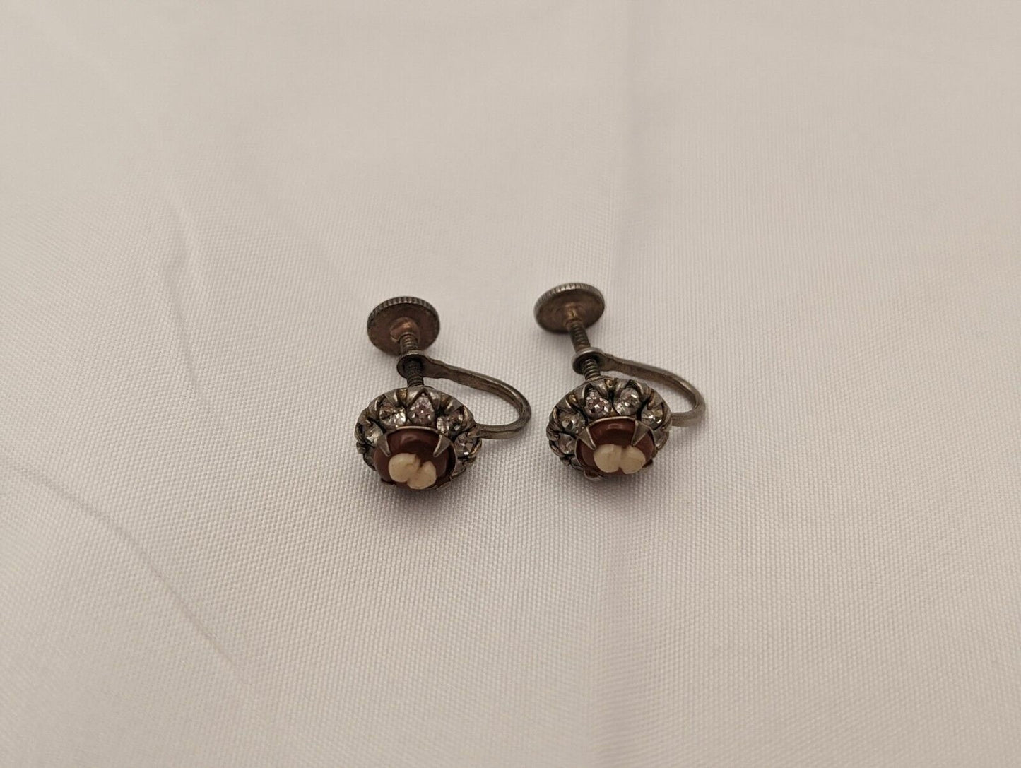 Vargas Cameo Screwback Earrings with Rhinestones - Vintage 1940s Prong Set Clip Ons image 2