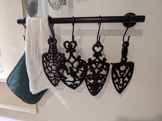 4 Cast Iron Trivets - Seasoned Vintage Footed Pot Rests - Primitive Ironwork image 0