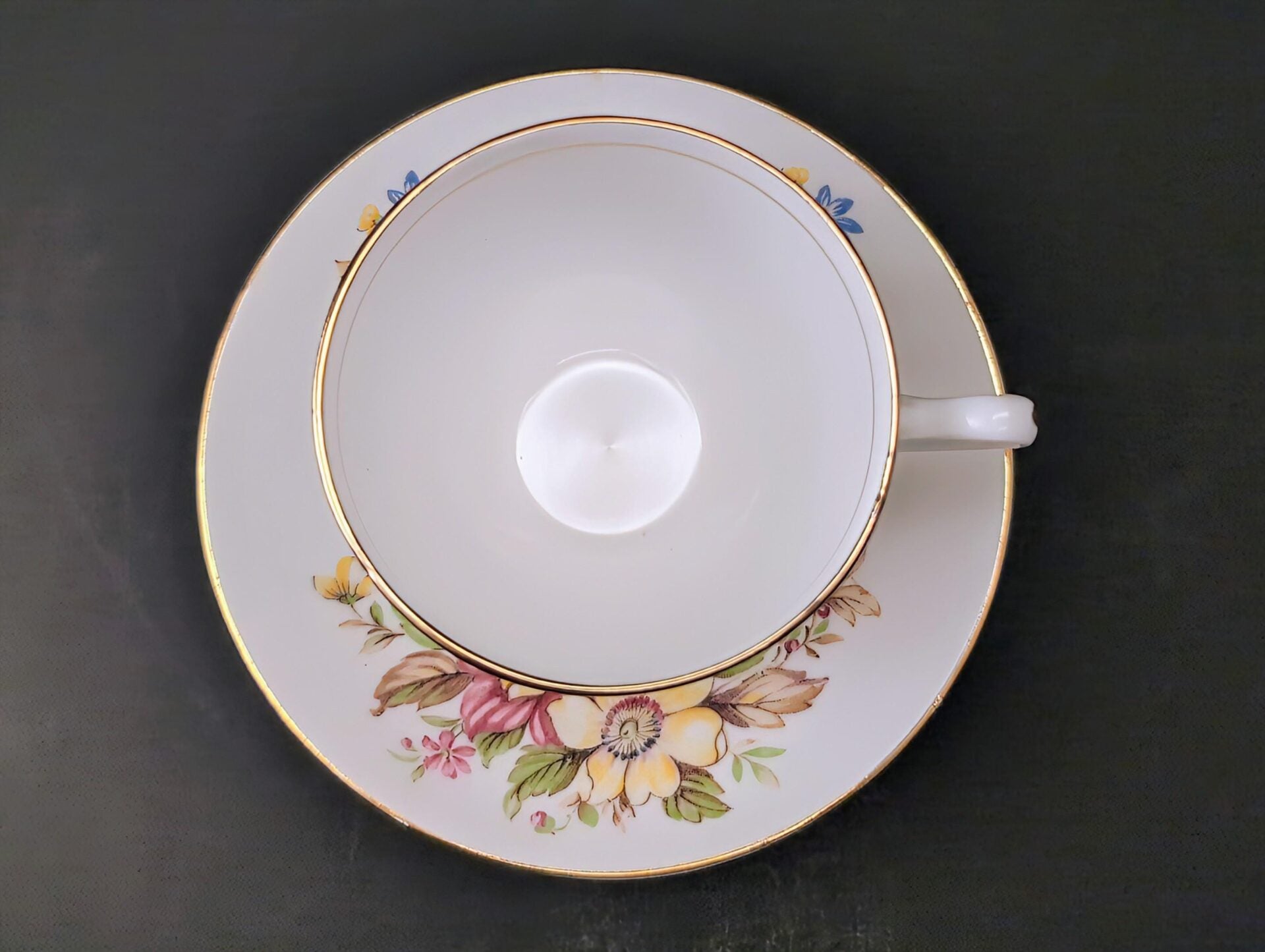 Duchess Bone China Teacup & Saucer Set with Delicate Floral Pattern and Gilt Trim-Made in England image 3