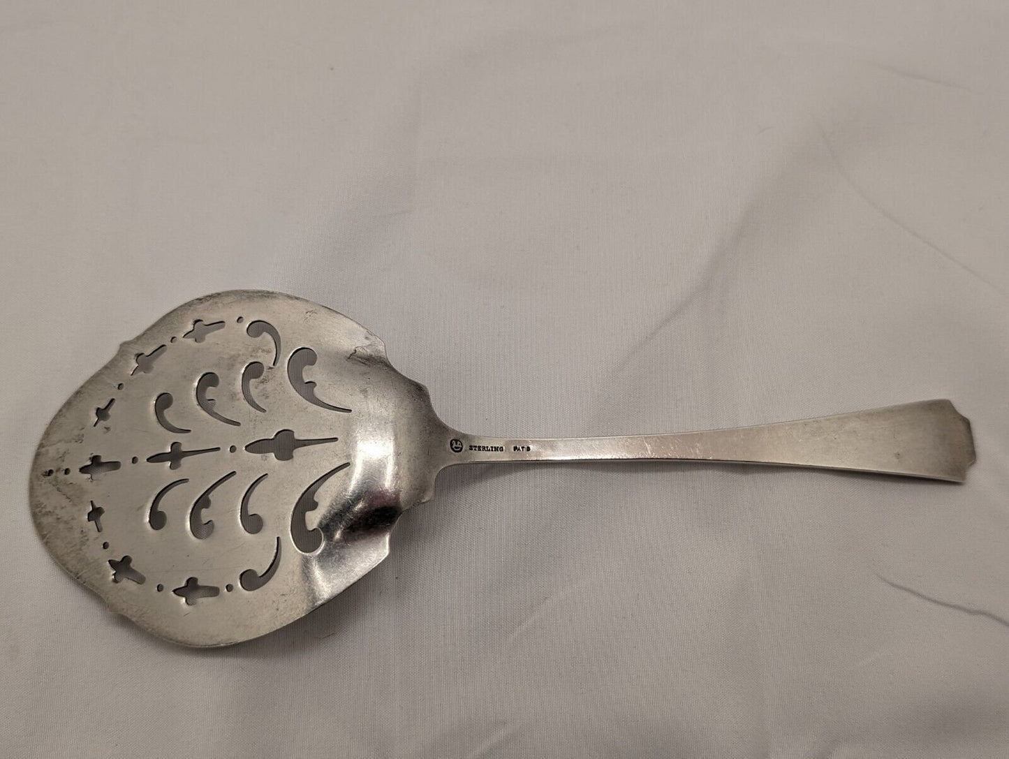 Gorham Durgin Fairfax Sterling Silver Flat Server 8 1/4" Pierced No Monogram 69g - Vintage Dining Collectible image 6