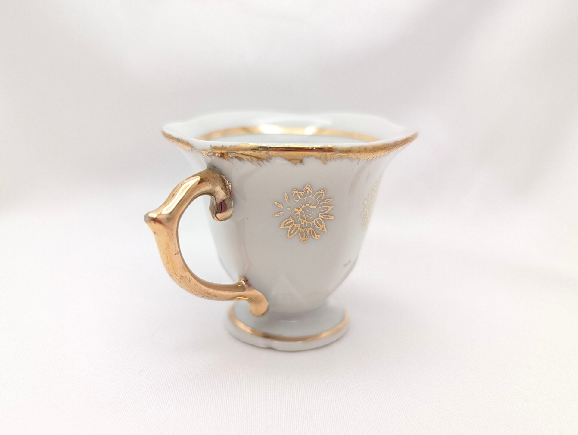 Victorian Courting Couple Demitasse Cup & Saucer Set Maple Leaf Plate and Gilt Trim-Made in Japan Vintage image 7