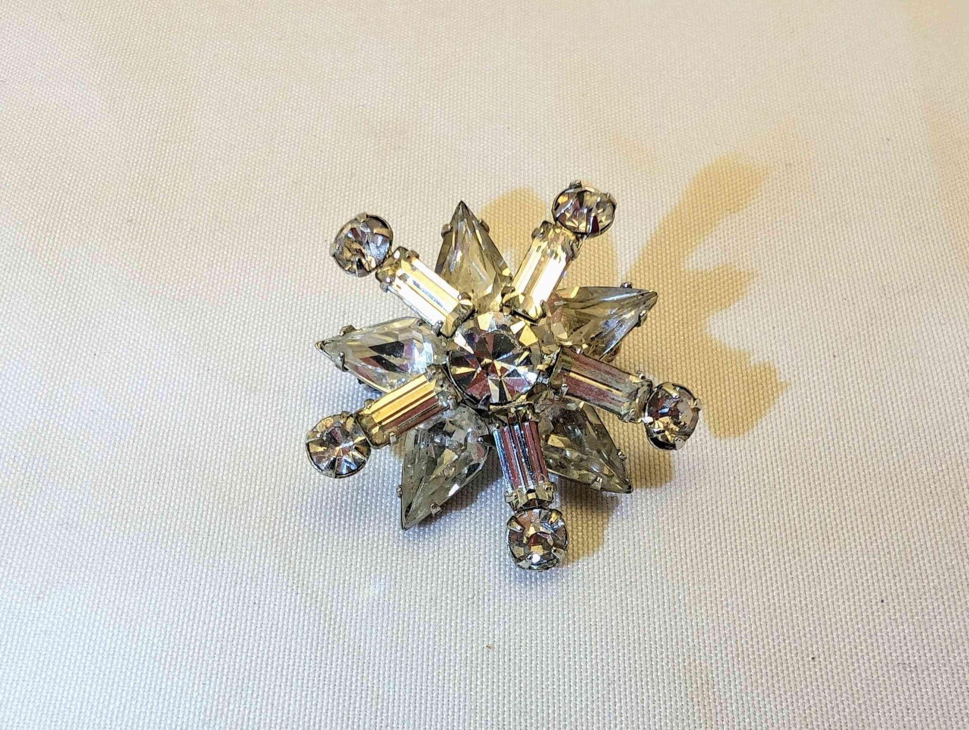 1950s Snowflake Starburst Rhinestone Brooch -  Unmarked MCM Costume Jewelry image 0